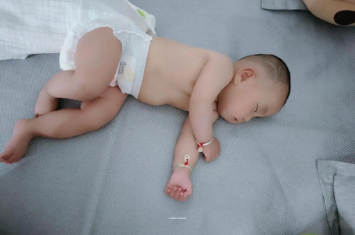 长宁宝宝口水多怎么回事